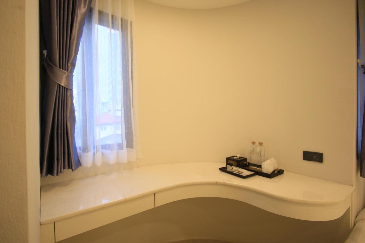 בנגקוק Pratunam Atrium Hotel מראה חיצוני תמונה