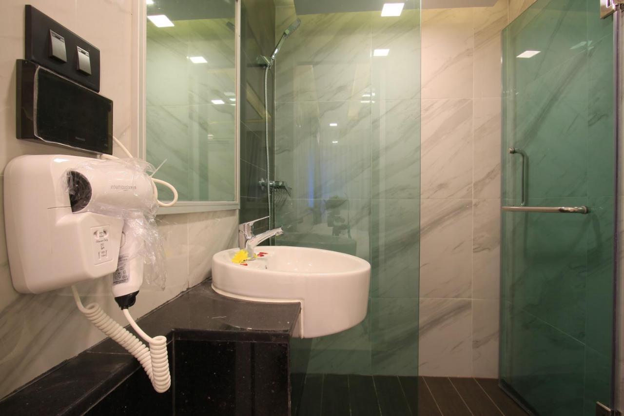בנגקוק Pratunam Atrium Hotel מראה חיצוני תמונה